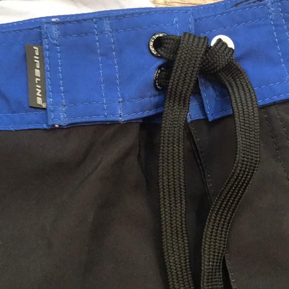 NWOT Pipeline men’s board shorts. - Picture 2 of 5
